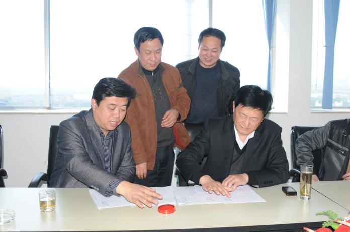 2012年3月31日，洛陽(yáng)市國(guó)資委與魏振幫、李佑生、?？≥x、李?lèi)?ài)科、張斌等5人組成的職工聯(lián)合購(gòu)買(mǎi)體簽訂《產(chǎn)權(quán)轉(zhuǎn)讓協(xié)議》。